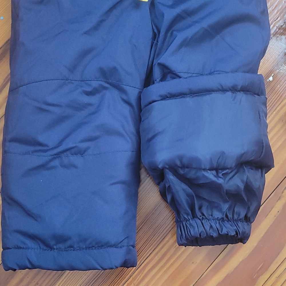 Coats - Picture 4 of 4